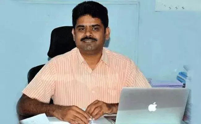 వరద బాధితులెవరూ  మీసేవ సెంటర్లకు రావొద్దు: జీహెచ్‌ఎంసీ కమిషనర్