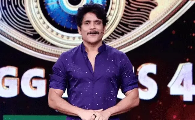 బిగ్బాస్ సీజన్ 4 కథ వేరుంటది.. అర్థరాత్రి అయినా ఆదరిస్తున్న ప్రేక్షకులు : నాగార్జున బిగ్బాస్ సీజన్ 4 కథ వేరుంటది.. అర్థరాత్రి అయినా ఆదరిస్తున్న ప్రేక్షకులు : నాగార్జున