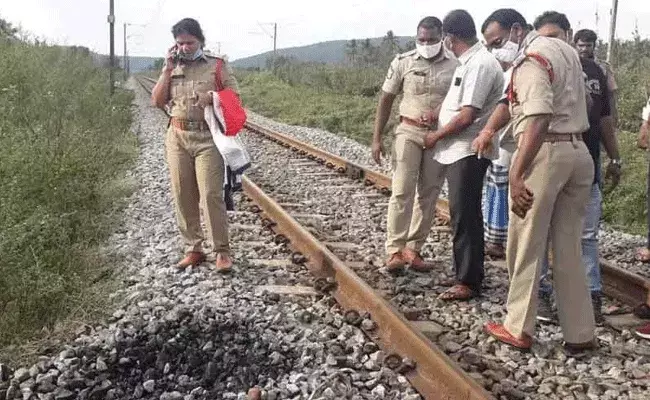 చిత్తూరు జిల్లా రేణిగుంటలో పేలుడు చిత్తూరు జిల్లా రేణిగుంటలో పేలుడు