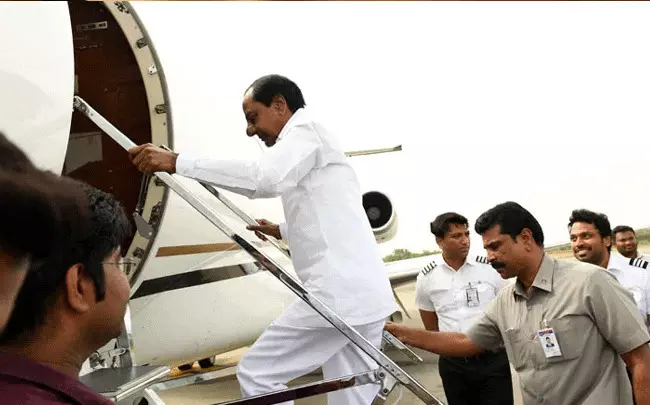 ముగిసిన సీఎం కేసీఆర్ ఢిల్లీ టూర్ ముగిసిన సీఎం కేసీఆర్ ఢిల్లీ టూర్