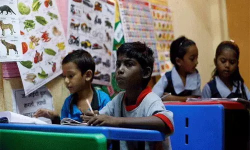 ఇంటికి వెళ్లిన ప్రతి చిన్నారికి నెలకు రూ.2,000: సుప్రీం ఆర్డర్ ఇంటికి వెళ్లిన ప్రతి చిన్నారికి నెలకు రూ.2,000: సుప్రీం ఆర్డర్