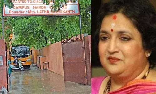 రజనీకాంత్ సతీమణికి హైకోర్టు నోటీసులు.. రజనీకాంత్ సతీమణికి హైకోర్టు నోటీసులు..