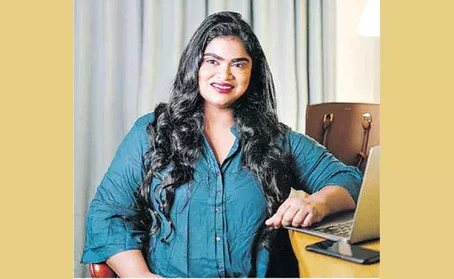 అమ్మాయికి కోట్లు తెచ్చిపెడుతున్న అమ్మ చిట్కాలు.. రూ.20 వేల పెట్టుబడితో వ్యాపారం