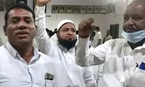 తాండూర్ మున్సిపల్ కౌన్సిల్ సమావేశంలో రసాభాస తాండూర్ మున్సిపల్ కౌన్సిల్ సమావేశంలో రసాభాస