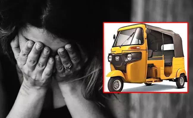 సత్తెనపల్లిలో రెచ్చిపోయిన ఆకతాయిలు.. అర్ధరాత్రి మహిళను అడ్డుకుని సత్తెనపల్లిలో రెచ్చిపోయిన ఆకతాయిలు.. అర్ధరాత్రి మహిళను అడ్డుకుని