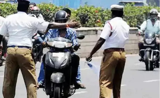 రాత్రి 10 దాటితే రోడ్ల మీదకు రానివ్వం అంటున్న పోలీస్ బాస్లు రాత్రి 10 దాటితే రోడ్ల మీదకు రానివ్వం అంటున్న పోలీస్ బాస్లు