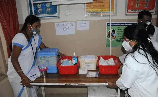 దేశంలో జనవరి 16 నుంచి వ్యాక్సినేషన్.. వ్యాక్సిన్ తీసుకునే ముందు.. దేశంలో జనవరి 16 నుంచి వ్యాక్సినేషన్.. వ్యాక్సిన్ తీసుకునే ముందు..