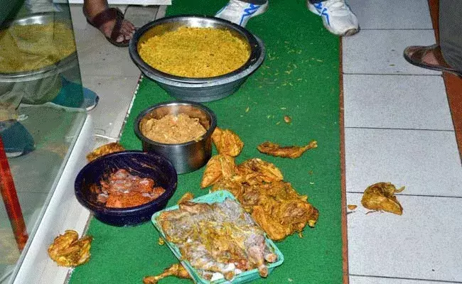 పాచిపోయిన ఫుడ్‌కి ప్యాచప్ చేసి వేడి వేడిగా.. రెస్టారెంట్ నిర్వాకం