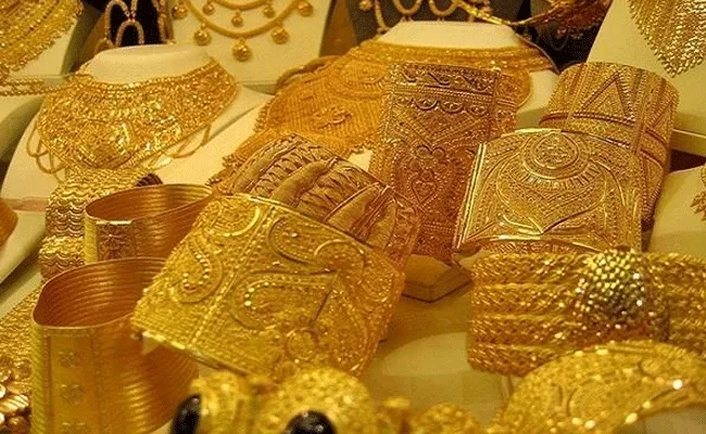 బంగారం కొనుగోలు చేసే వారికి శుభవార్త.. ఇకపై కెవైసీ డాక్యుమెంట్లు..