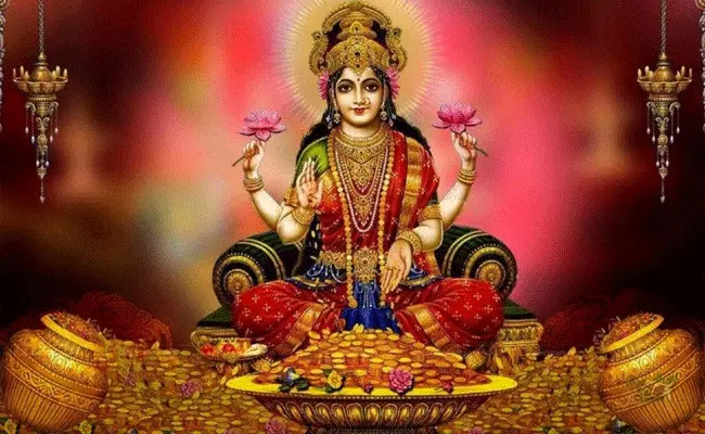 తెలిసీ తెలియక ఇలాంటి పనులు చేస్తే లక్ష్మీదేవి.. తెలిసీ తెలియక ఇలాంటి పనులు చేస్తే లక్ష్మీదేవి..