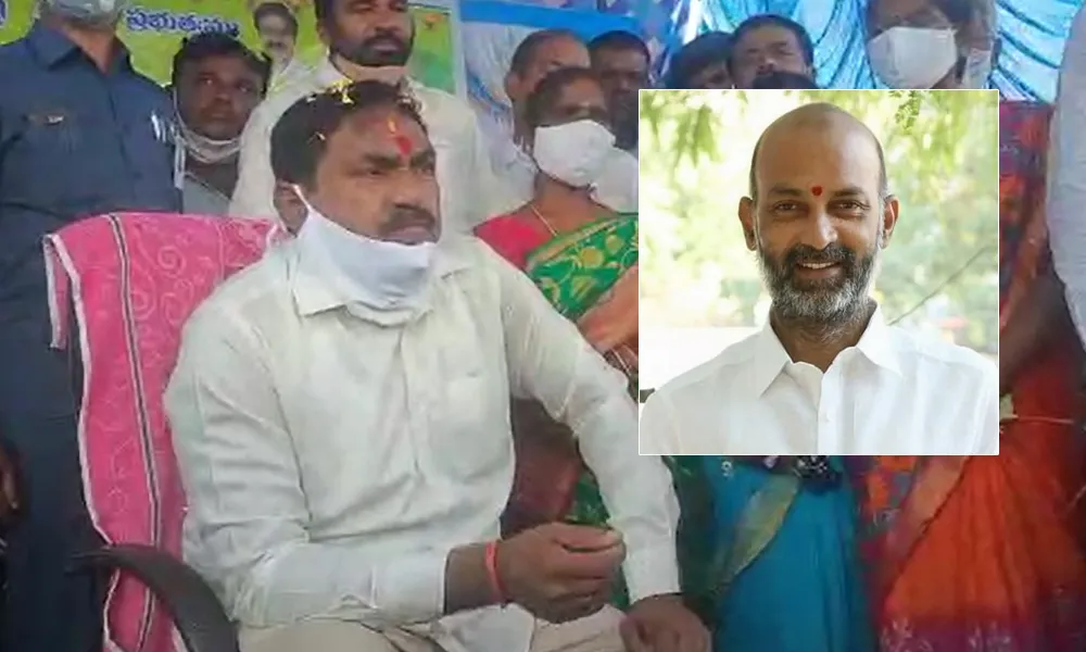 పిచ్చిపిచ్చిగా మాట్లాడి ప్రజలను రెచ్చగొట్టొద్దు : బండి సంజయ్ పై ఎర్రబెల్లి ఫైర్ పిచ్చిపిచ్చిగా మాట్లాడి ప్రజలను రెచ్చగొట్టొద్దు : బండి సంజయ్ పై ఎర్రబెల్లి ఫైర్