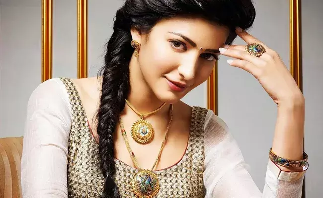 అప్పుడు ఐరెన్ లెగ్.. ఇప్పుడు హిట్లిచ్చే అదృష్టదేవత!