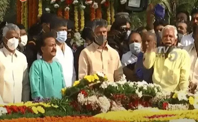 ఎన్టీఆర్‌ అనే పేరే ఒక సంచలనం: చంద్రబాబు