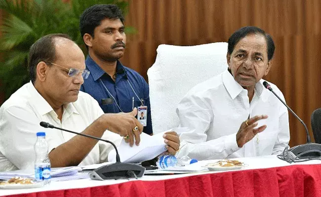 పీఆర్సీపై నేడు కేసీఆర్కు చేరనున్న సోమేశ్ కమిటీ ఫైనల్ నోట్ పీఆర్సీపై నేడు కేసీఆర్కు చేరనున్న సోమేశ్ కమిటీ ఫైనల్ నోట్