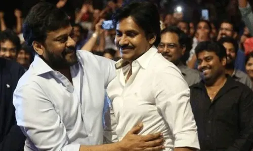 జనసేన కార్యకర్తల్లో కొత్త జోష్.. రాజకీయాల్లోకి మళ్లీ చిరంజీవి? జనసేన కార్యకర్తల్లో కొత్త జోష్.. రాజకీయాల్లోకి మళ్లీ చిరంజీవి?