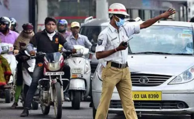 రేపు హైదరాబాద్లో ట్రాఫిక్ ఆంక్షలు! రేపు హైదరాబాద్లో ట్రాఫిక్ ఆంక్షలు!