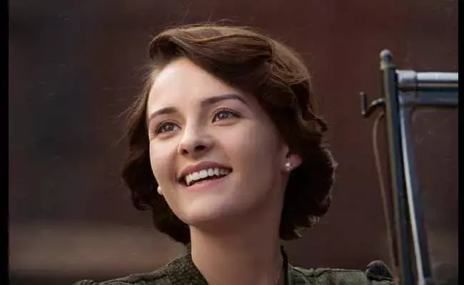 RRR : జెన్నీఫర్‌గా ఒలివియా లుక్ రిలీజ్!