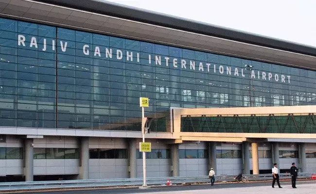 శంషాబాద్‌ ఎయిర్‌పోర్టులో భారీగా విదేశీ కరెన్సీ పట్టివేత