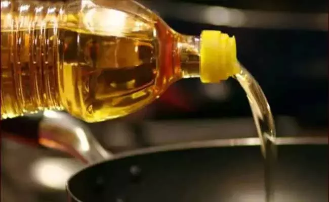 వంట నూనెలకు సుంకం మంటలు