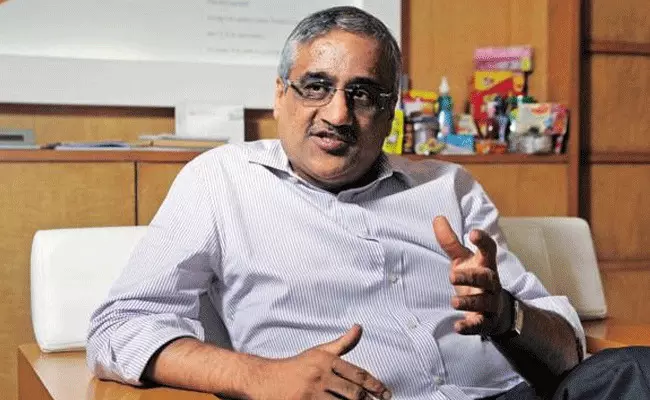 పూలమ్మిన చోటే కట్టెలమ్మాల్సిన స్థితి అంటే ఇదే.. పుట్టెడు కష్టాల్లో బిలియనీర్ పూలమ్మిన చోటే కట్టెలమ్మాల్సిన స్థితి అంటే ఇదే.. పుట్టెడు కష్టాల్లో బిలియనీర్
