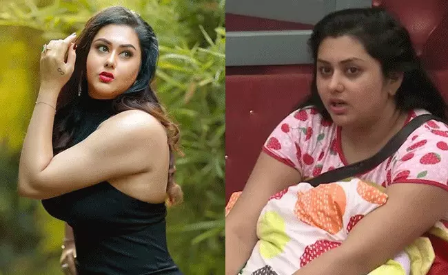 నిద్ర లేని రాత్రులు.. సూసైడ్ ఆలోచనలు..: నమిత నిద్ర లేని రాత్రులు.. సూసైడ్ ఆలోచనలు..: నమిత