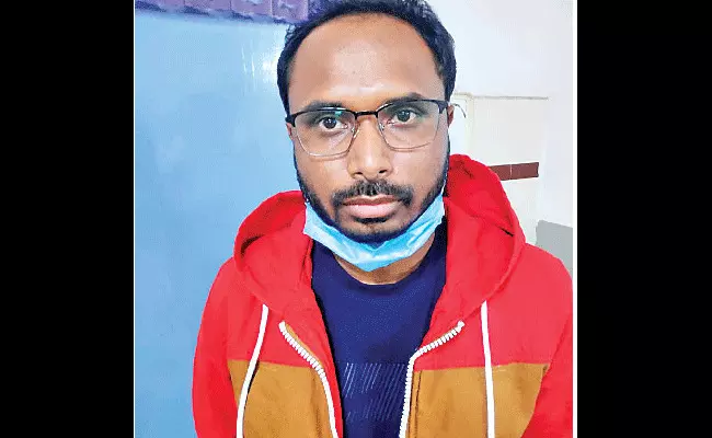 పారని ఎత్తుగడ.. ఆస్ట్రేలియాలో ఉద్యోగం గోవింద.. పారని ఎత్తుగడ.. ఆస్ట్రేలియాలో ఉద్యోగం గోవింద..