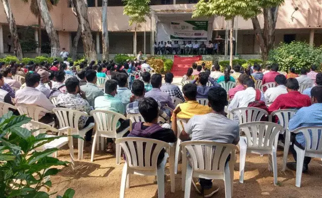 ఉస్మానియా యూనివర్శిటీలో జాబ్ మేళా.. అపోలో హోంకేర్లో పోస్టుల భర్తీకి.. ఉస్మానియా యూనివర్శిటీలో జాబ్ మేళా.. అపోలో హోంకేర్లో పోస్టుల భర్తీకి..