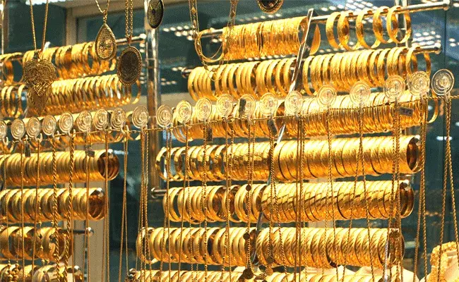 Gold Price: ఇవాళ బంగారం, వెండి ధరలు ఎలా ఉన్నాయంటే..? Gold Price: ఇవాళ బంగారం, వెండి ధరలు ఎలా ఉన్నాయంటే..?