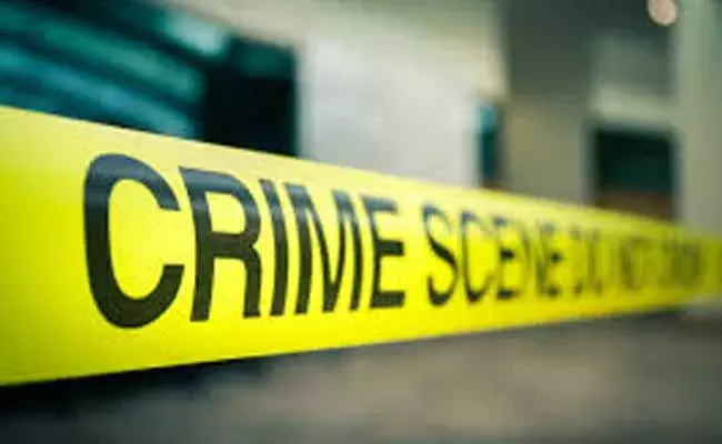 Corporator Murdered : కాకినాడలో కార్పొరేటర్‌ కంపర రమేశ్ దారుణ హత్య ..!