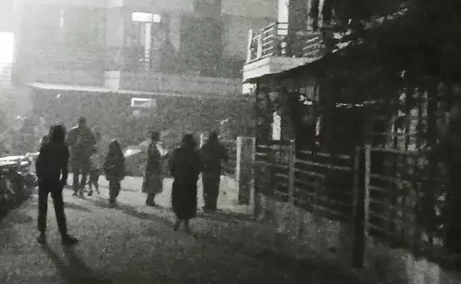 ఉత్తరాదిని వణికించిన భూ ప్రకంపనలు.. ఇళ్లలోంచి జనం పరుగులు