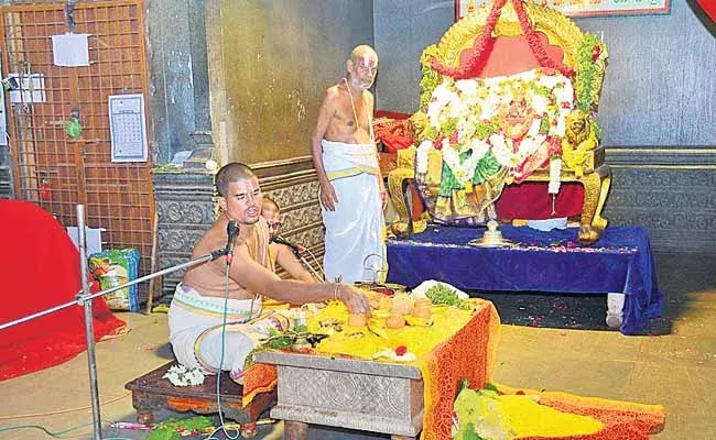 పూర్వగిరి శ్రీ లక్ష్మీనరసింహస్వామి ఆలయంలో అధ్యయనోత్సవాలు! పూర్వగిరి శ్రీ లక్ష్మీనరసింహస్వామి ఆలయంలో అధ్యయనోత్సవాలు!