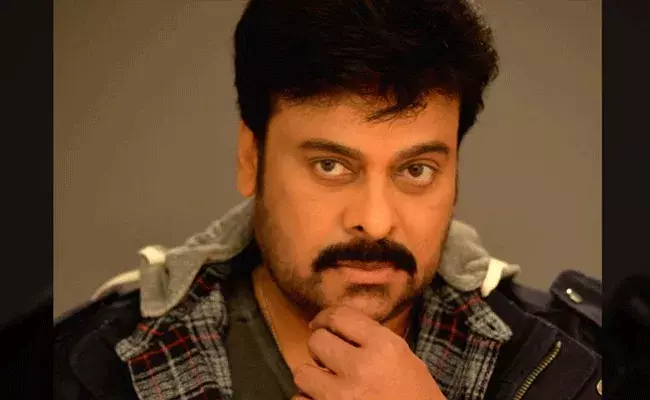 Chiranjeevi Lucifar :15 ఏళ్ల తరువాత చిరుతో కలిసి చిందేయనున్న భామ Chiranjeevi Lucifar :15 ఏళ్ల తరువాత చిరుతో కలిసి చిందేయనున్న భామ