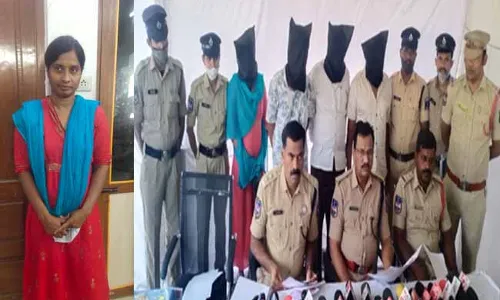 పెళ్లి పేరుతో రూ.11 కోట్లకు టోకరా పెట్టేసింది..! పెళ్లి పేరుతో రూ.11 కోట్లకు టోకరా పెట్టేసింది..!