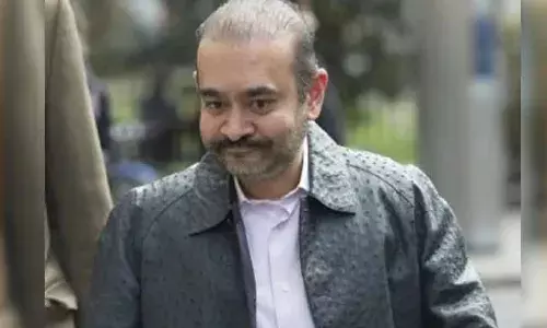 నీరవ్ మోదీని భారత్ కు అప్పగించాలని యూకే కోర్టు తీర్పు..!