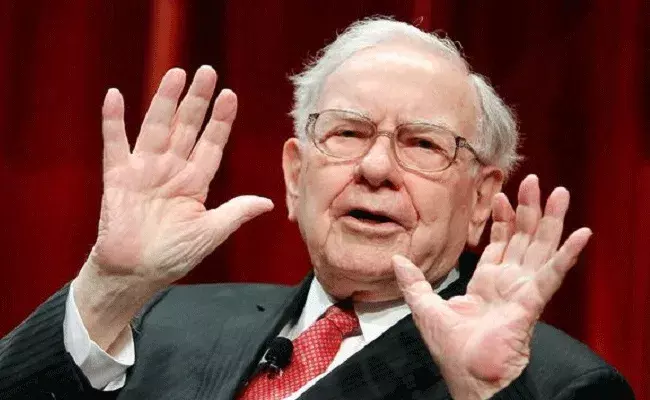 Warren-Buffet : బాండ్లను నమ్మొద్దు.. ముంచేస్తాయి: వారెన్ బఫెట్  సెన్సేషనల్ కామెంట్స్ Warren-Buffet : బాండ్లను నమ్మొద్దు.. ముంచేస్తాయి: వారెన్ బఫెట్  సెన్సేషనల్ కామెంట్స్