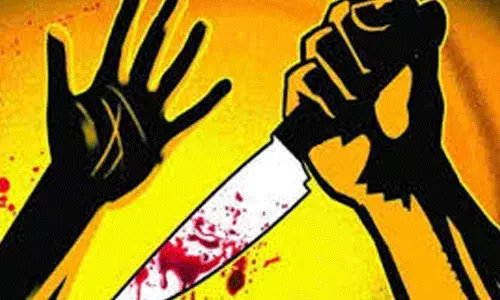 ఇంటి ఓనర్ రెంట్ అడిగినందుకు.. దారుణంగా.. ఇంటి ఓనర్ రెంట్ అడిగినందుకు.. దారుణంగా..