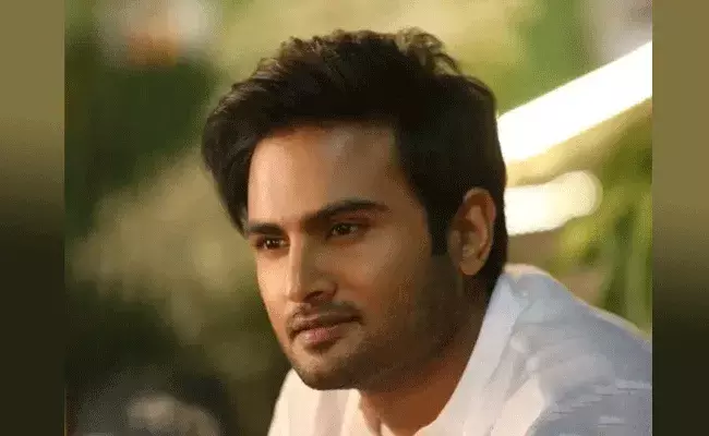 ఆ అమ్మాయి గురించి మీకు చెప్పాలి.. ఆ అమ్మాయి గురించి మీకు చెప్పాలి..
