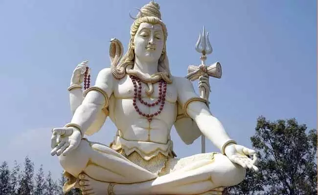 Mahashivaratri 2021 : మహాశివరాత్రి వెనుక ఉన్న కథ ఇదే..! Mahashivaratri 2021 : మహాశివరాత్రి వెనుక ఉన్న కథ ఇదే..!