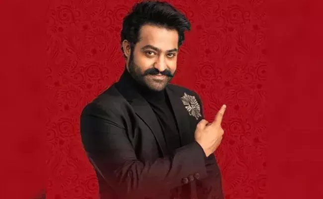 మీలో ఎవరు కోటీశ్వరుడు.. ఎన్టీఆర్ రెమ్యునరేషన్ ఎంతో తెలుసా!! మీలో ఎవరు కోటీశ్వరుడు.. ఎన్టీఆర్ రెమ్యునరేషన్ ఎంతో తెలుసా!!
