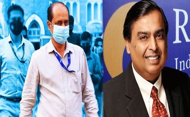 కారు బాంబు కేసు.. క్రైమ్‌ ఇంటెలిజెన్స్‌ అధికారిని ఎందుకు అరెస్ట్ చేశారంటే?