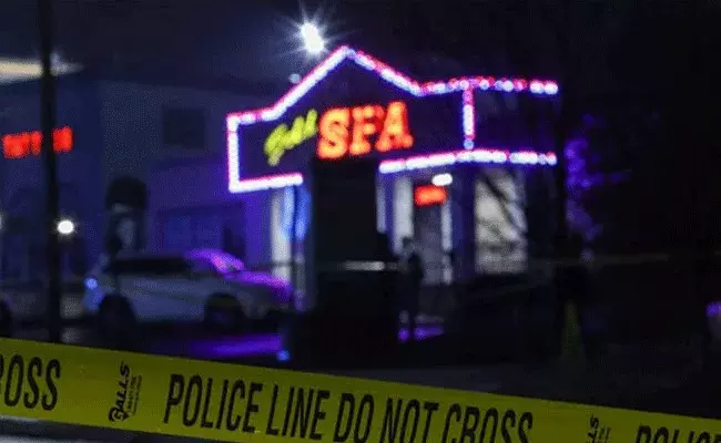 అమెరికాలో కాల్పులు.. ఇతర దేశాల నుంచి వచ్చిన వారే టార్గెట్గా కాల్పులు అమెరికాలో కాల్పులు.. ఇతర దేశాల నుంచి వచ్చిన వారే టార్గెట్గా కాల్పులు