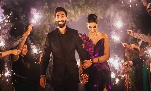 బుమ్రా పైన ట్రోల్... అప్పుడేమో అలా.. ఇప్పుడేమో ఇలా..! బుమ్రా పైన ట్రోల్... అప్పుడేమో అలా.. ఇప్పుడేమో ఇలా..!