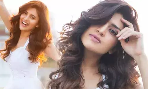 హీరోయిన్ చిత్ర శుక్ల ఫోటోలు..!