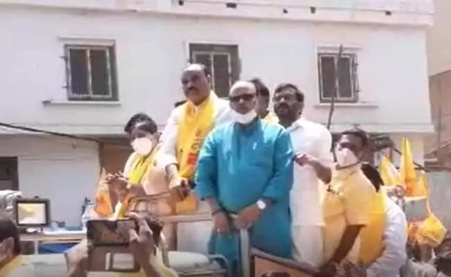 నెల్లూరు కలెక్టరేట్లో పనబాక లక్ష్మి నామినేషన్..! నెల్లూరు కలెక్టరేట్లో పనబాక లక్ష్మి నామినేషన్..!