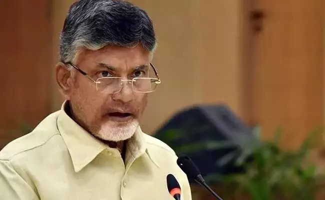 ప్రత్యేక హోదాపై వైసీపీ ఎందుకు పోరాడటం లేదు: చంద్రబాబు