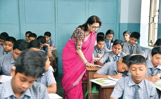 ఏకలవ్య రెసిడెన్షియల్ పాఠశాలల్లో టీచర్ పోస్టుల భర్తీకి నోటిఫికేషన్.. ఏకలవ్య రెసిడెన్షియల్ పాఠశాలల్లో టీచర్ పోస్టుల భర్తీకి నోటిఫికేషన్..