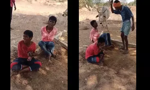 చిన్నతప్పుకి మానవత్వం మరిచి చేతులు కట్టేసి.. పేడ తినిపించి..