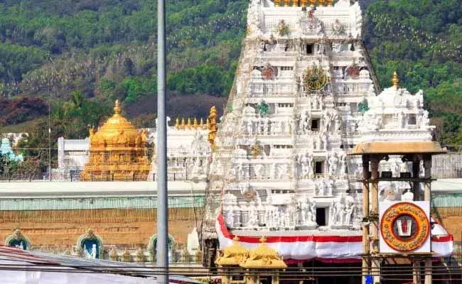 రిటైర్డ్ అర్చకులకు సంబంధించి టీటీడీ సంచలన నిర్ణయం..!