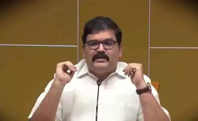వైసీపీ ప్రభుత్వంపై టీడీపీ అధికార ప్రతినిధి పట్టాభి ఫైర్ వైసీపీ ప్రభుత్వంపై టీడీపీ అధికార ప్రతినిధి పట్టాభి ఫైర్