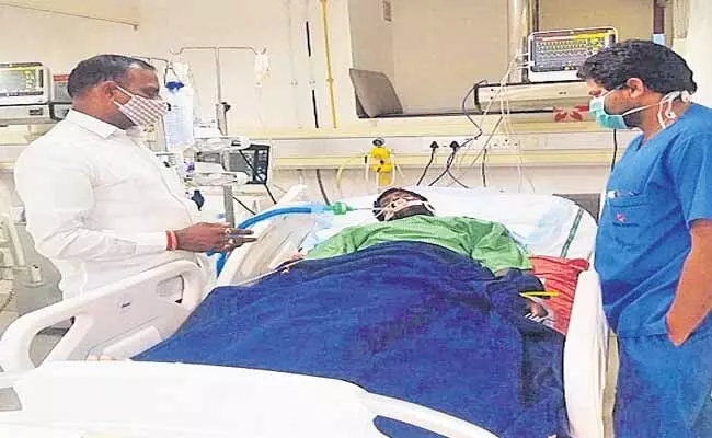 తాను మరణిస్తూ మరో ఐదుగురికి పునర్జన్మ... ! తాను మరణిస్తూ మరో ఐదుగురికి పునర్జన్మ... !